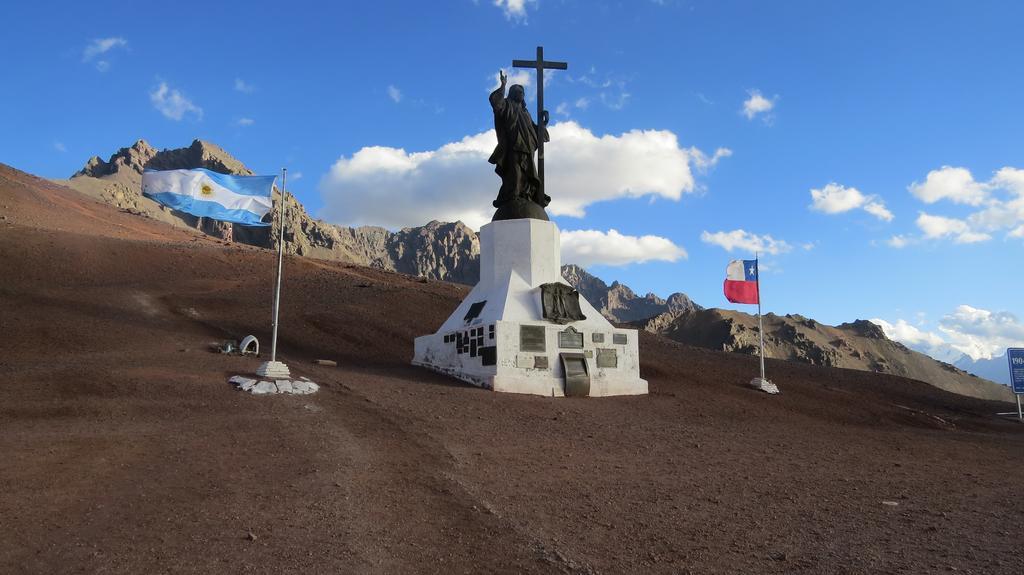 Portezuelo Del Viento - Hostel De Montana Лас-Куэвас Экстерьер фото