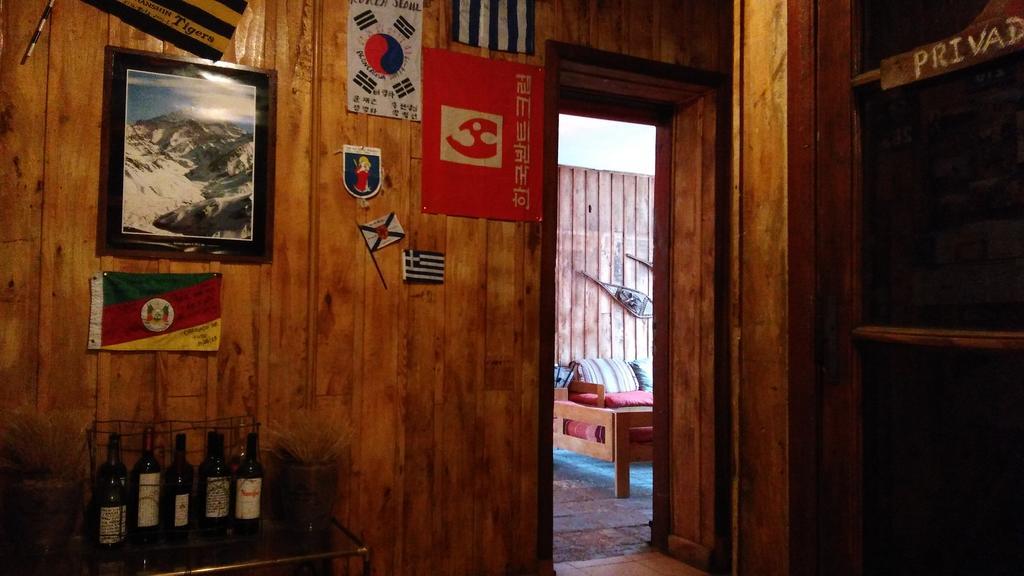 Portezuelo Del Viento - Hostel De Montana Лас-Куэвас Экстерьер фото