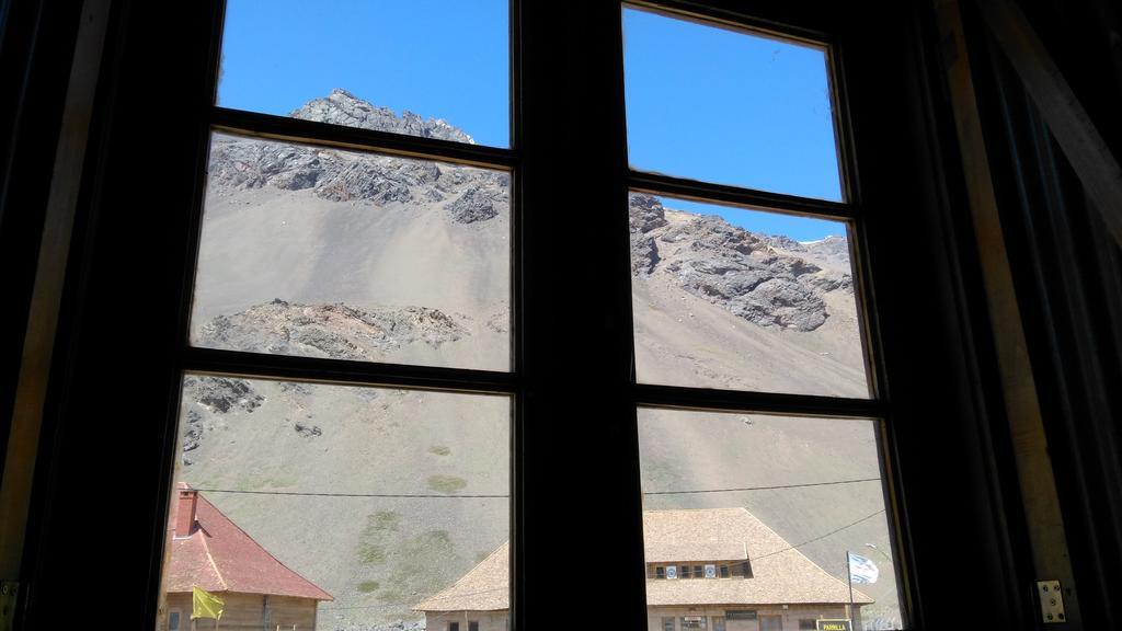 Portezuelo Del Viento - Hostel De Montana Лас-Куэвас Экстерьер фото